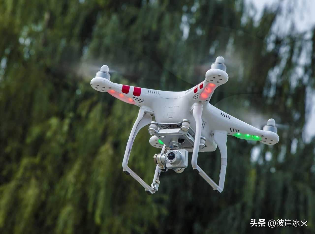 无人机钓鱼成新宠：空中俯瞰鱼群，精准定位无人能及